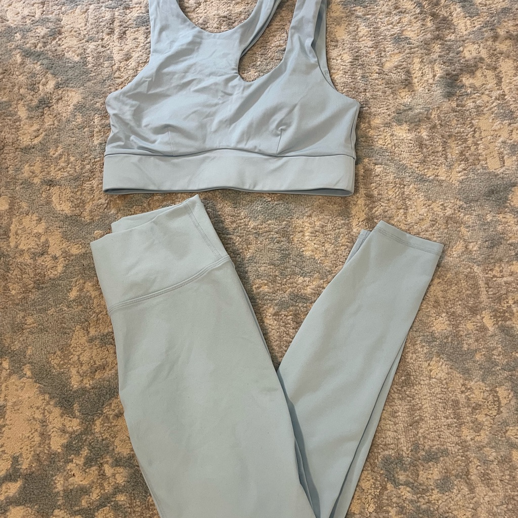 Fabletics Work Out Set